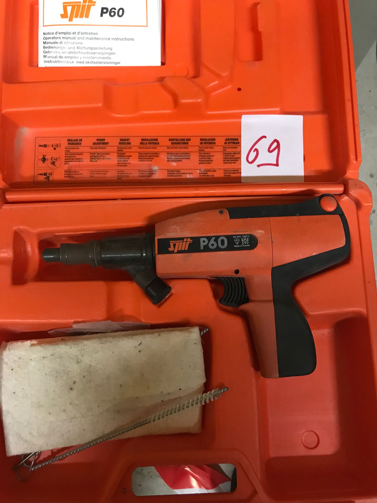 Null 1 SPIT type P60 cartridge nailer with case