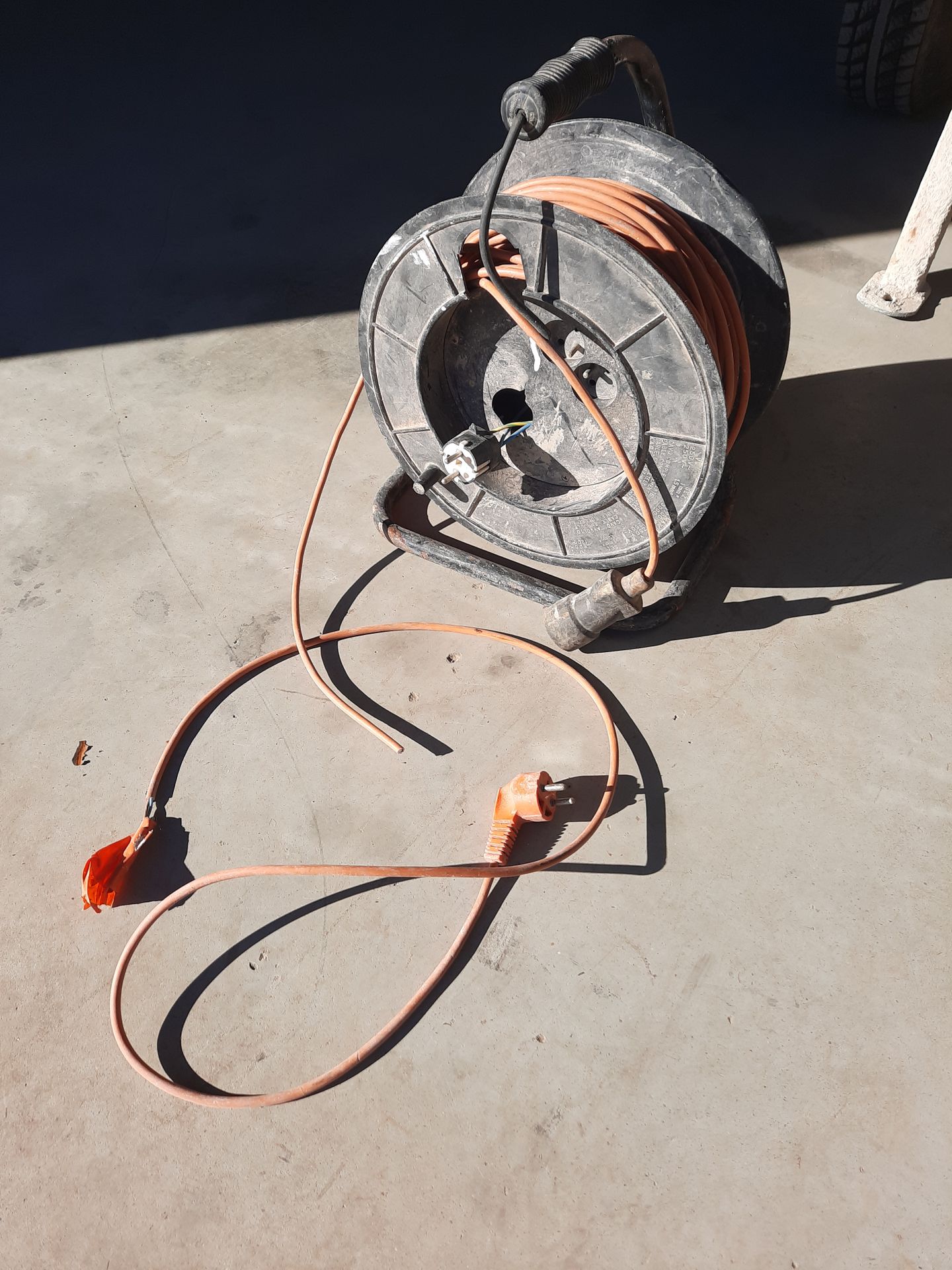 Null 1 orange extension cord of 30 meters