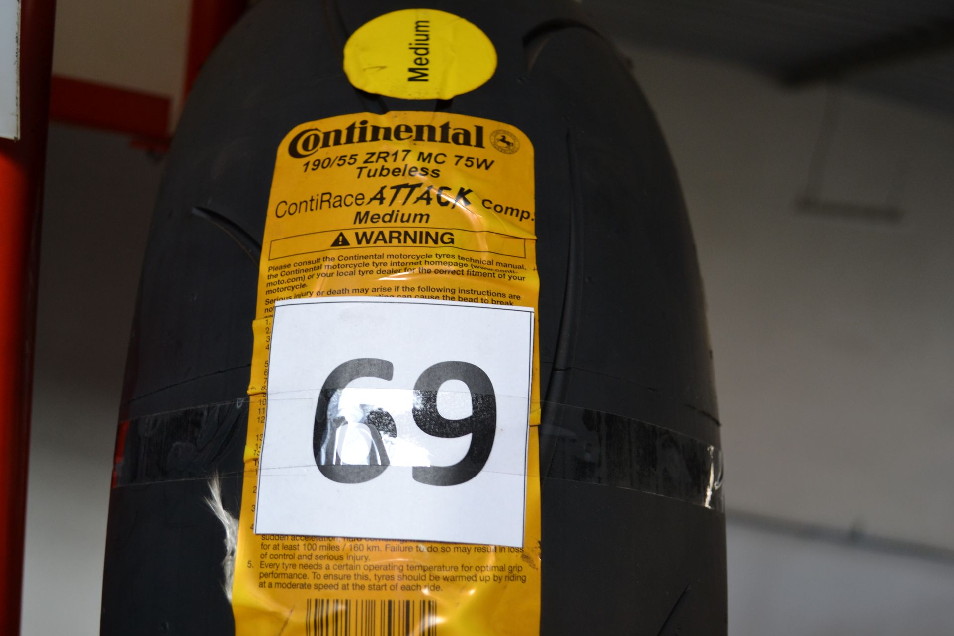 Null CONTINENTAL CONTI RACE ATTACK tire, 190*55*ZR17, year of manufacture 2013