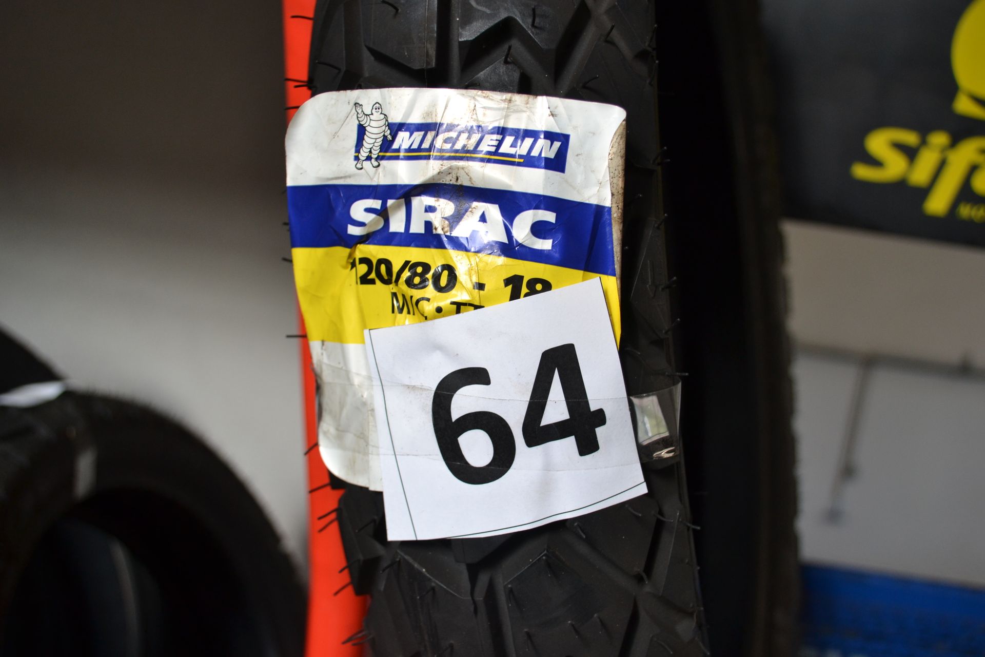 Null MICHELIN SIRAC tire, 120*80*R18, year of manufacture 2014