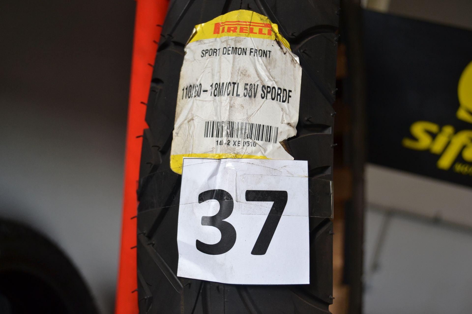 Null PIRELLI SPORT DEMON FRONT tire, 110*80*18M, Year of manufacture 2010