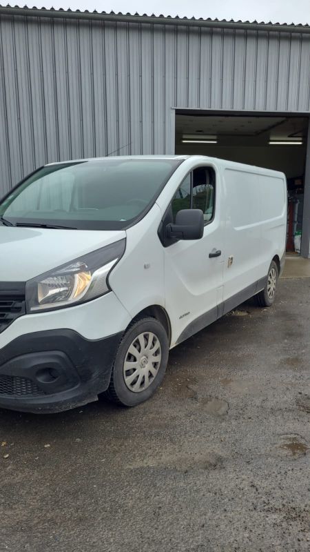 Null A RENAULT TRAFIC, EB-220-MB, refrigerated transport truck , 
PMC : 2016
392&hellip;