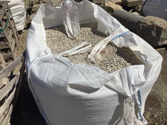 Null Lot 6: big bag of white gravel