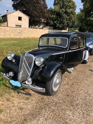 Citroën Traction 11A commercial limousin 
Gearbox: Manual

Mileage 67 500 km

M.&hellip;