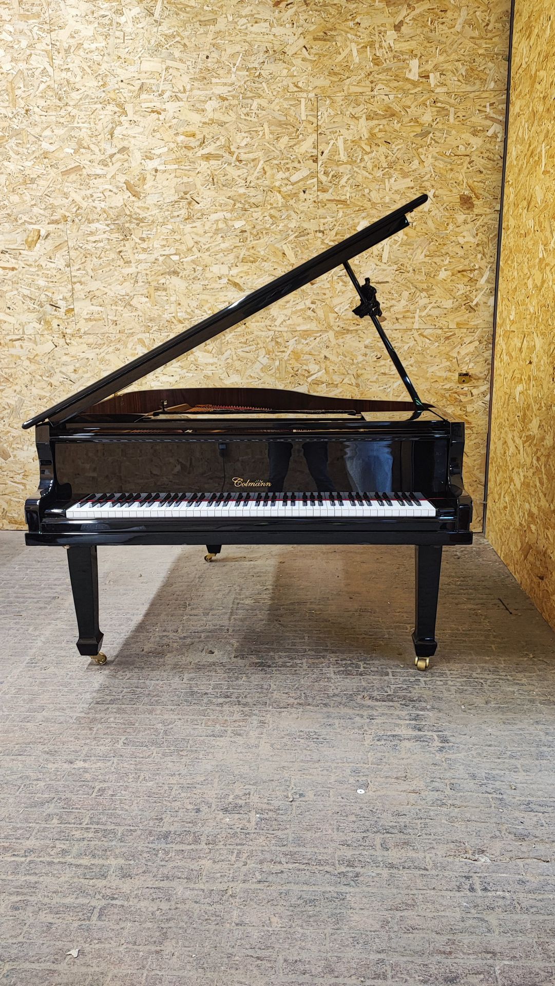 Null Coolmann grand piano with strings and electronics. Width 152- Length 170/18&hellip;