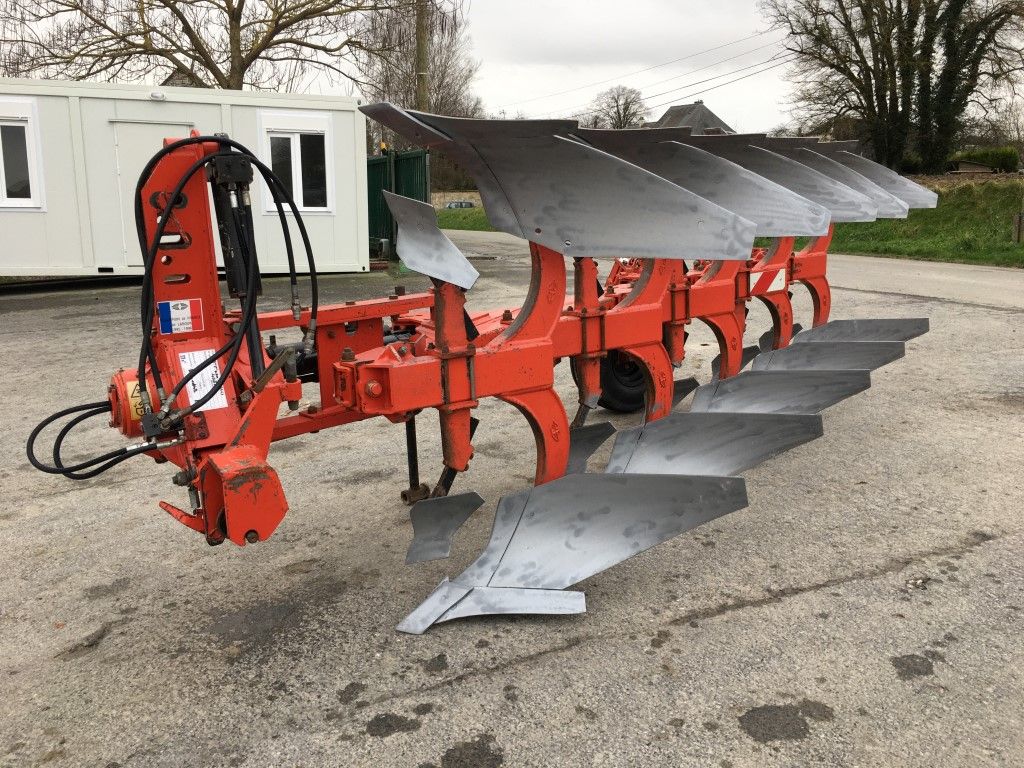 Null 
Second hand plow
Brand: Gregoire Besson

Type : RB 47 414 160.90

Series :&hellip;