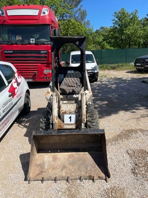 Mini chargeur BOBCAT 310 hours: 1775

Year: 1982

serial number 17210

Tire wear&hellip;