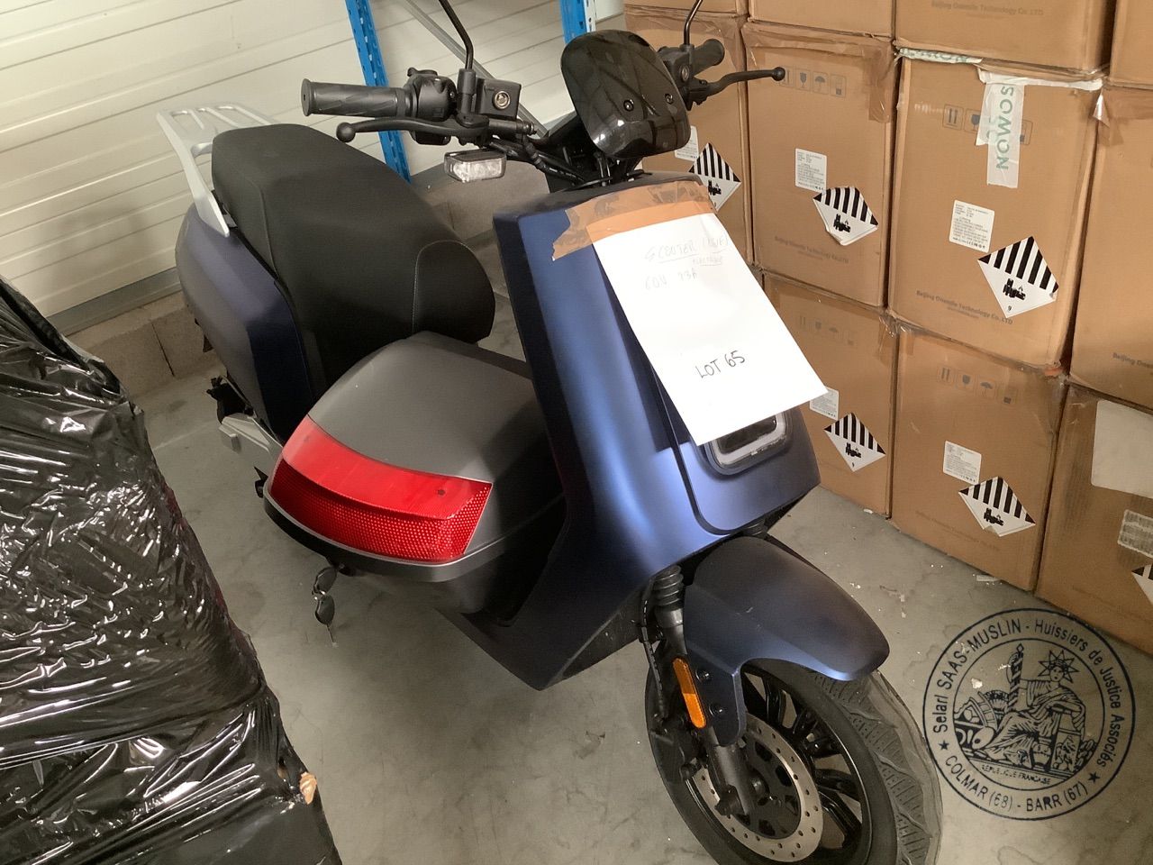 Null 65. A new electric scooter with rear storage box 60V 23a