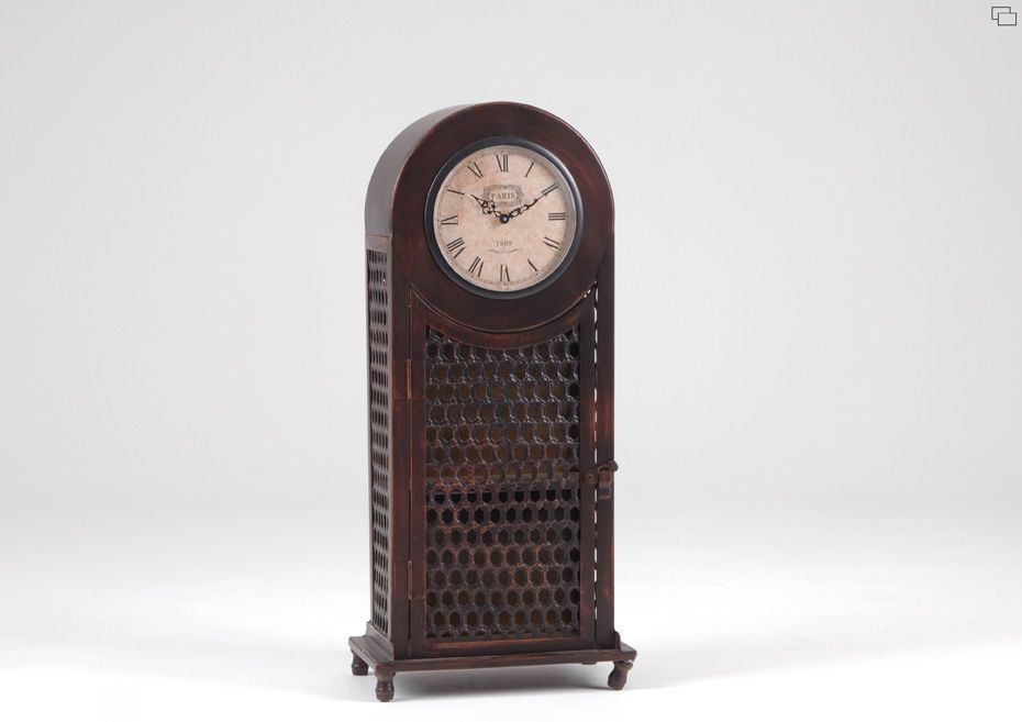Horloge Buffet de Paris Amadeus 
Antique and retro, this metal clock with a rust&hellip;