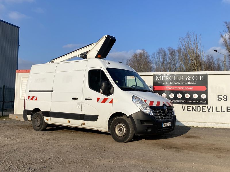 Null VASP RENAULT RENAULT MASTER WITH NACELLE TIME ETL32 - 12 M - 1897 HOURS - D&hellip;