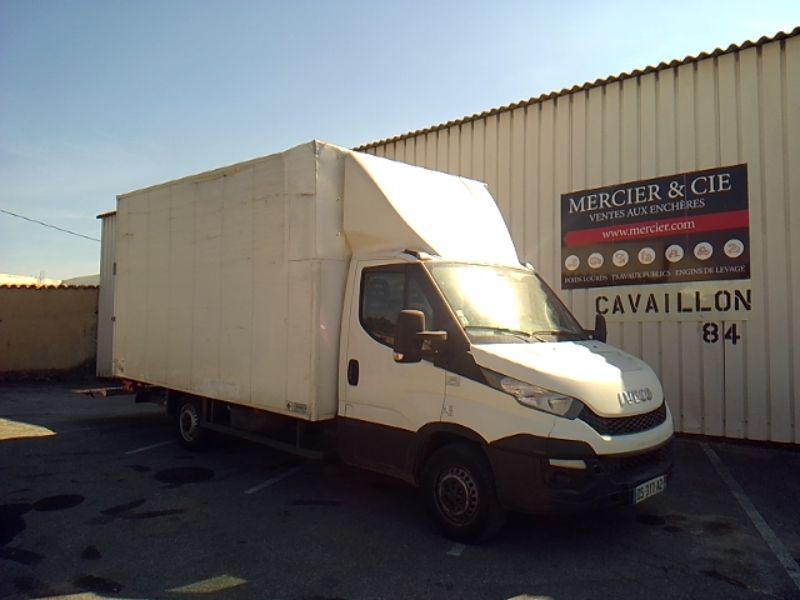 Null CTTE IVECO DAILY CCB BOX REMOVAL+ HAYON 35-130 - Dmec: 03/06/2015-104408Kms&hellip;