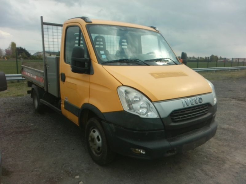 Null CTTE IVECO DAILY 35C13 BENNE + COFFRE - Dmec : 29/03/2013-142247Kms-8CV-Car&hellip;