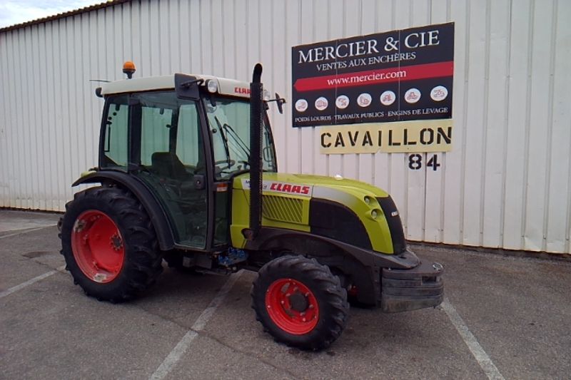 Null TRA CLAAS NECTIS 227VE CABINE 4RM - AN 2009 - 2077 heures-2077Kms-Energie :&hellip;