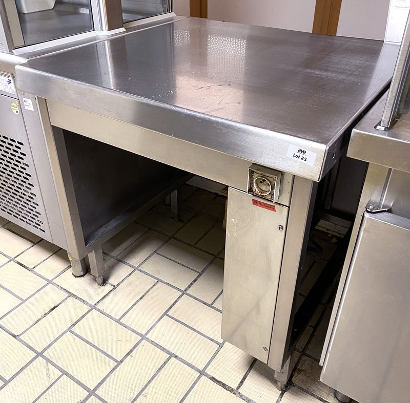 Null STAINLESS STEEL FOOD PREPARATION CABINET OR COUNTER. 92 X 90 X 96 CM.