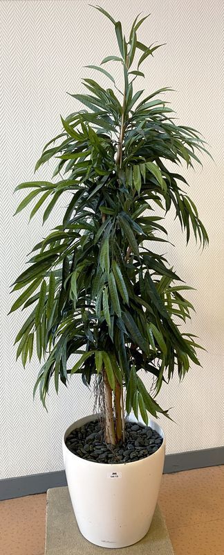 Null ARTIFICIAL PLANT (HEIGHT 210 CM) IN ITS WHITE POLYMER POT (40 X 42 CM).