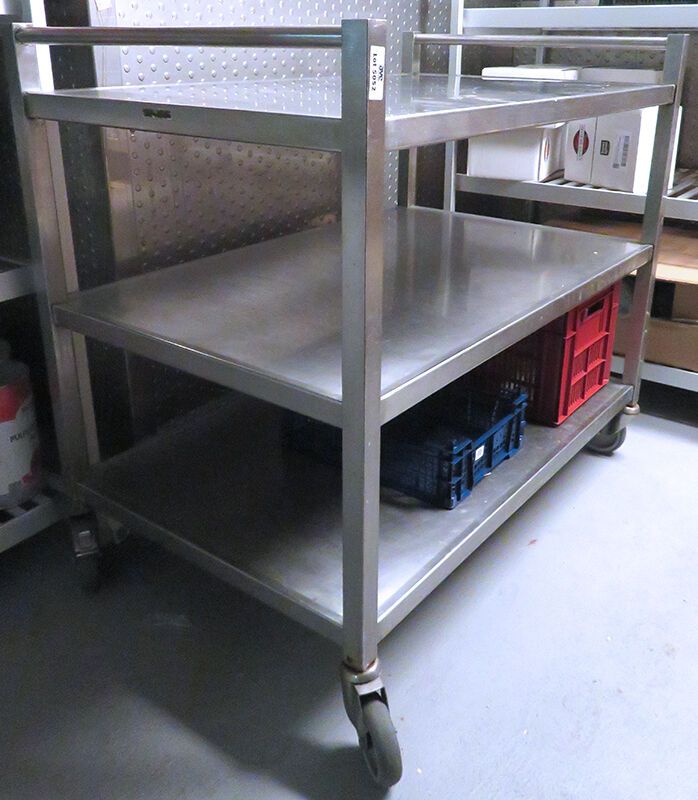Null STAINLESS STEEL SERVING CART WITH 3 LEVELS. 100 X 110 X 70 CM.