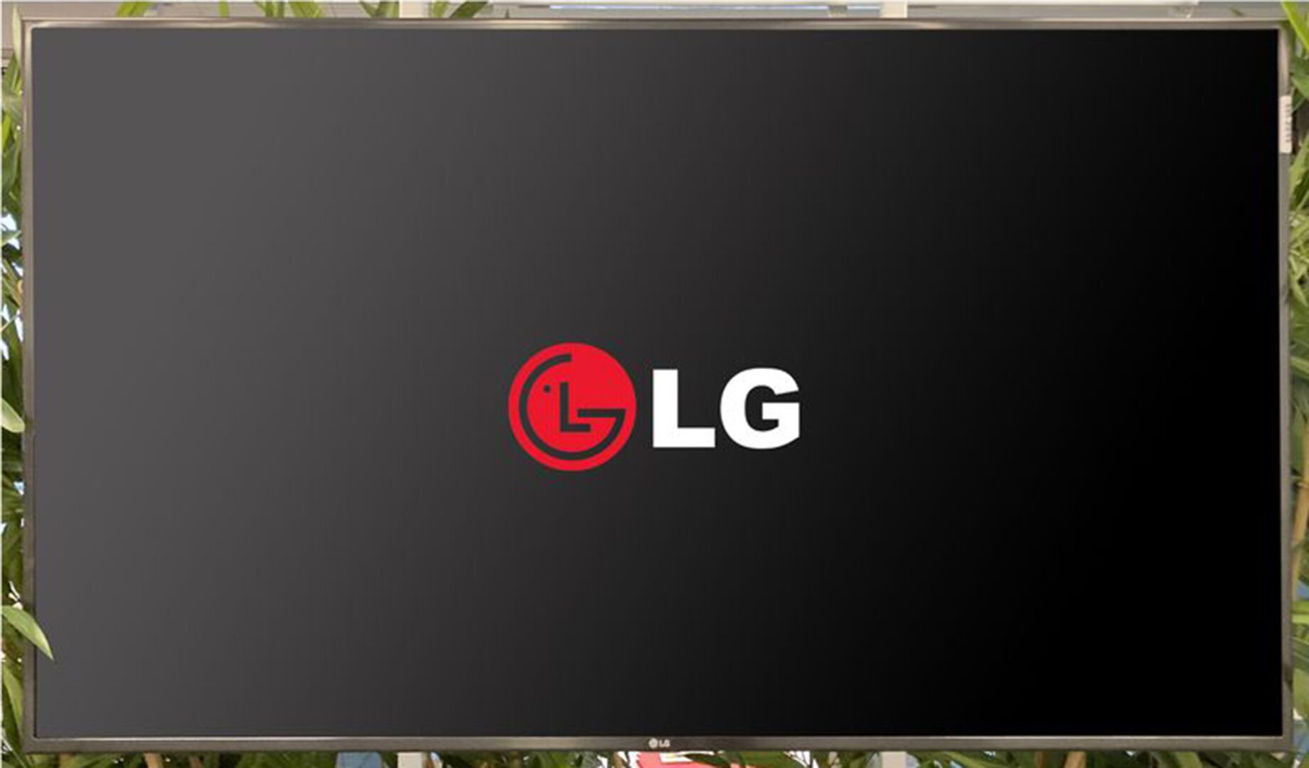 Null LG 55 INCH TELEVISION MODEL 55UH661V. SOLD WITH WALL MOUNT. (REQUIRES DISAS&hellip;