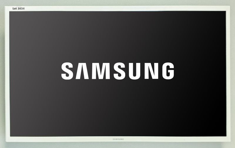 Null SAMSUNG 32 INCH MONITOR MODEL S32F351FUU. SOLD WITH WALL MOUNT. 4 UNITS. SO&hellip;