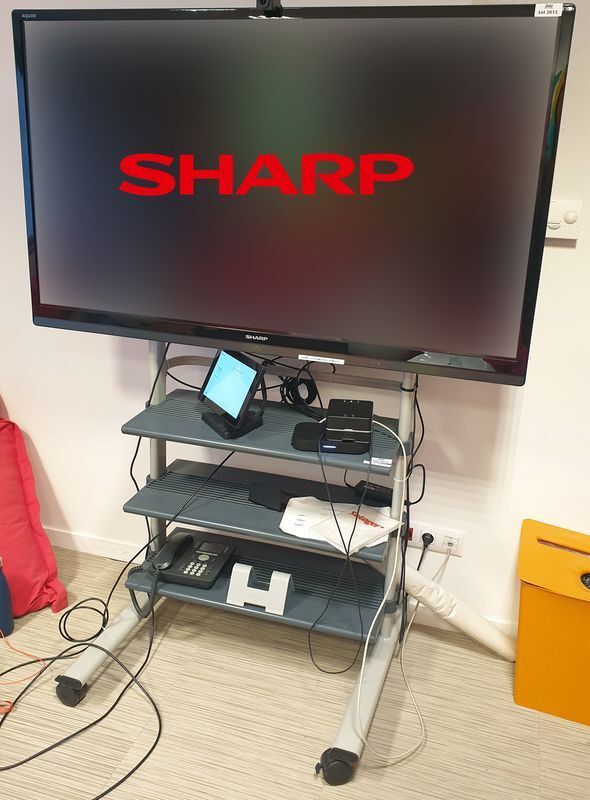 Null SHARP 60 INCH TELEVISION MODEL LC-60LE635E. SOLD WITH WHEELED STAND. 4 UNIT&hellip;