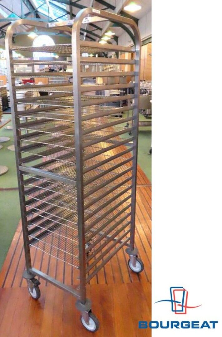 Null LADDER TROLLEY WITH 17 LEVELS BRAND BOURGEAT. SOLD WITH ITS 17 GRIDS. 169,5&hellip;