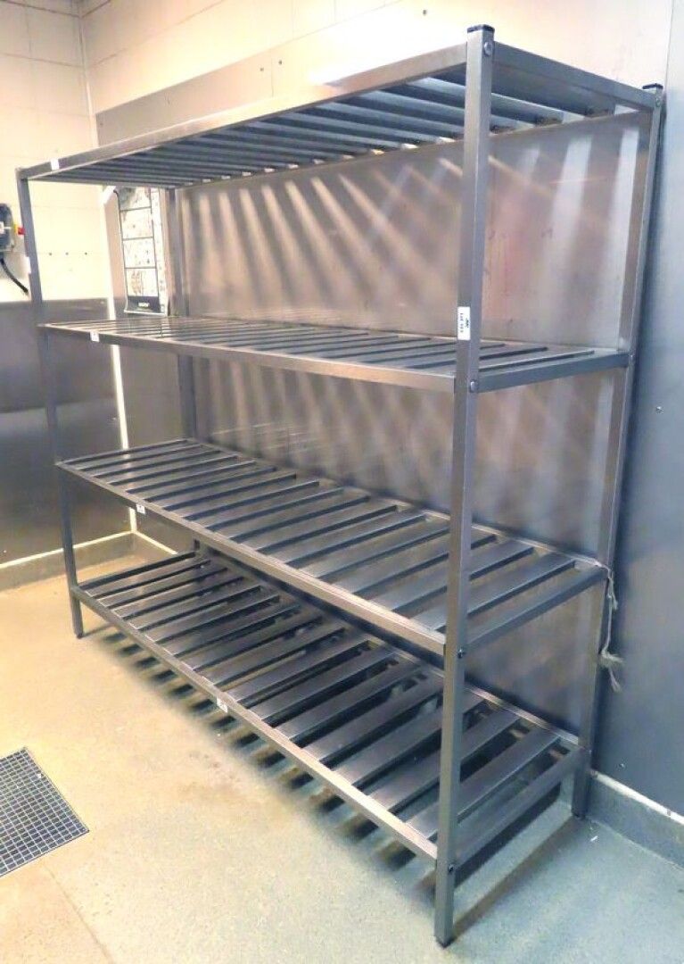 Null STAINLESS STEEL SHELVING WITH 2 LADDERS AND 4 SHELVES WITH BARS. 180,5 X 20&hellip;