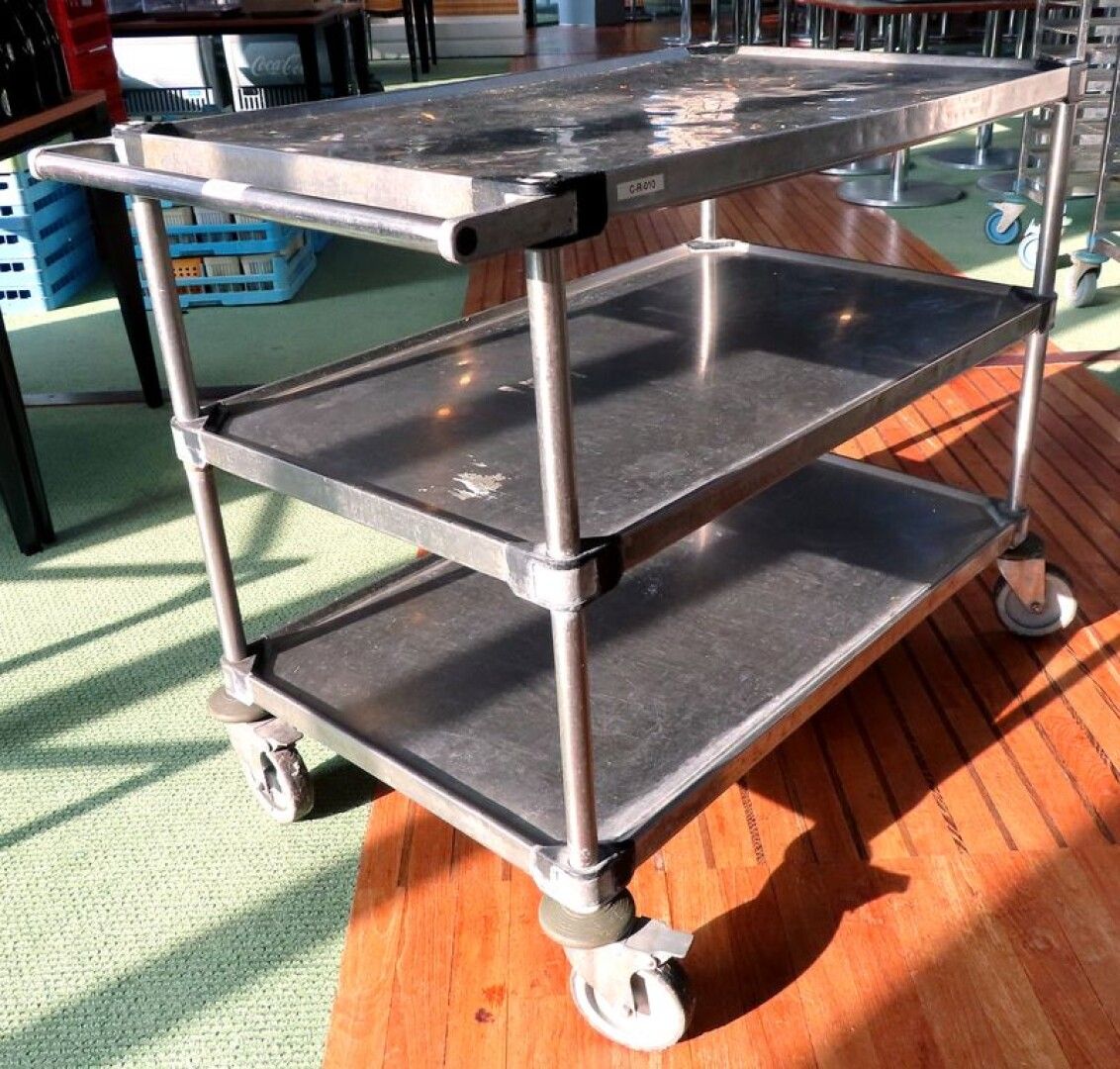 Null 3-LEVEL SERVING TROLLEY IN STAINLESS STEEL. 83,5 X 60 X 107,5 CM.