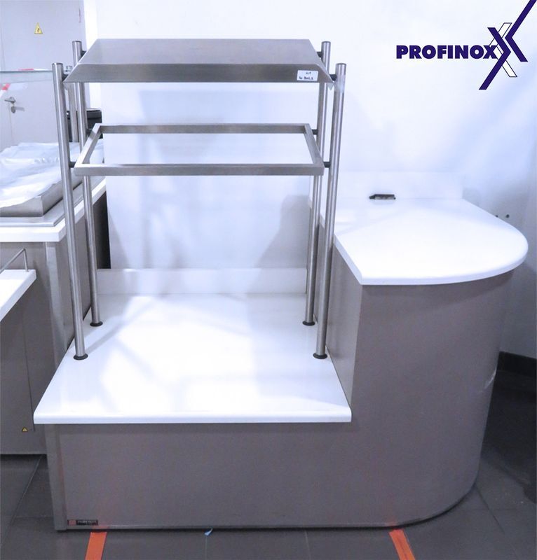 Null MEUBLE DE MARQUE PROFINOX PLATEAU A DEUX NIVEAUX EN CORIAN AVEC SUPPORT A P&hellip;