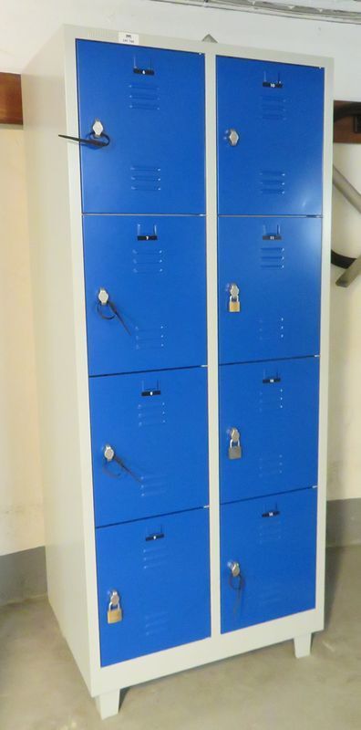 Null DOUBLE LOCKER IN GREY AND BLUE LACQUERED STEEL WITH 8 LOCKERS WITH PADLOCK.&hellip;