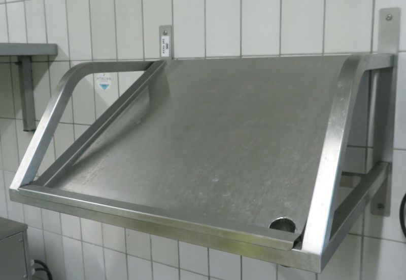 Null ETAGERE EGOUTTOIR A PAN INCLINE EN INOX ALIMENTAIRE 58 X 48 CM. CUISINE