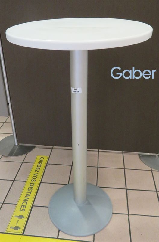 Null GABER BRAND STANDING TABLE, ROUND WHITE PLASTIC TOP RESTING ON A GREY LACQU&hellip;