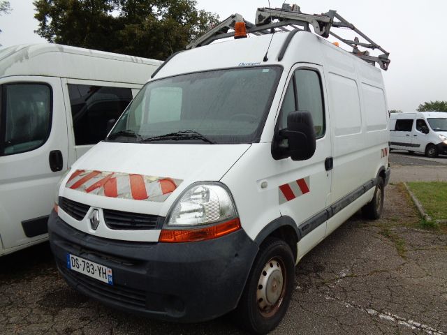 Null [
RENAULT Master Panel van, L1H1 2.5 Dci 100 'Confort', 3 seats, Diesel, im&hellip;