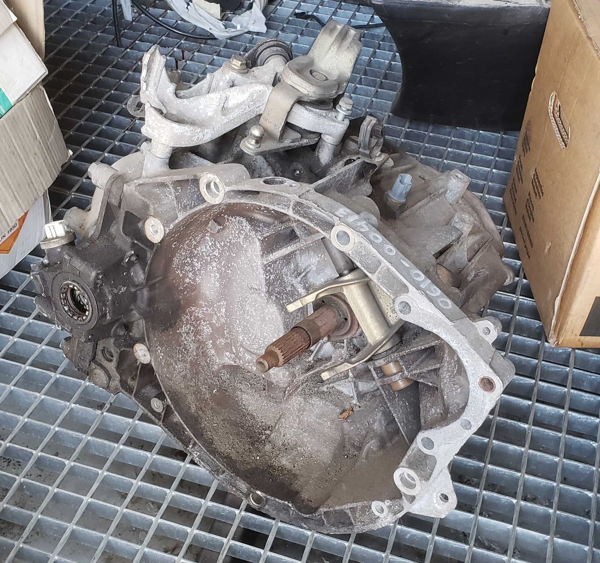 Null Set of new or used spare parts:
- Peugeot Expert: 1 gearbox, 1 transmission&hellip;