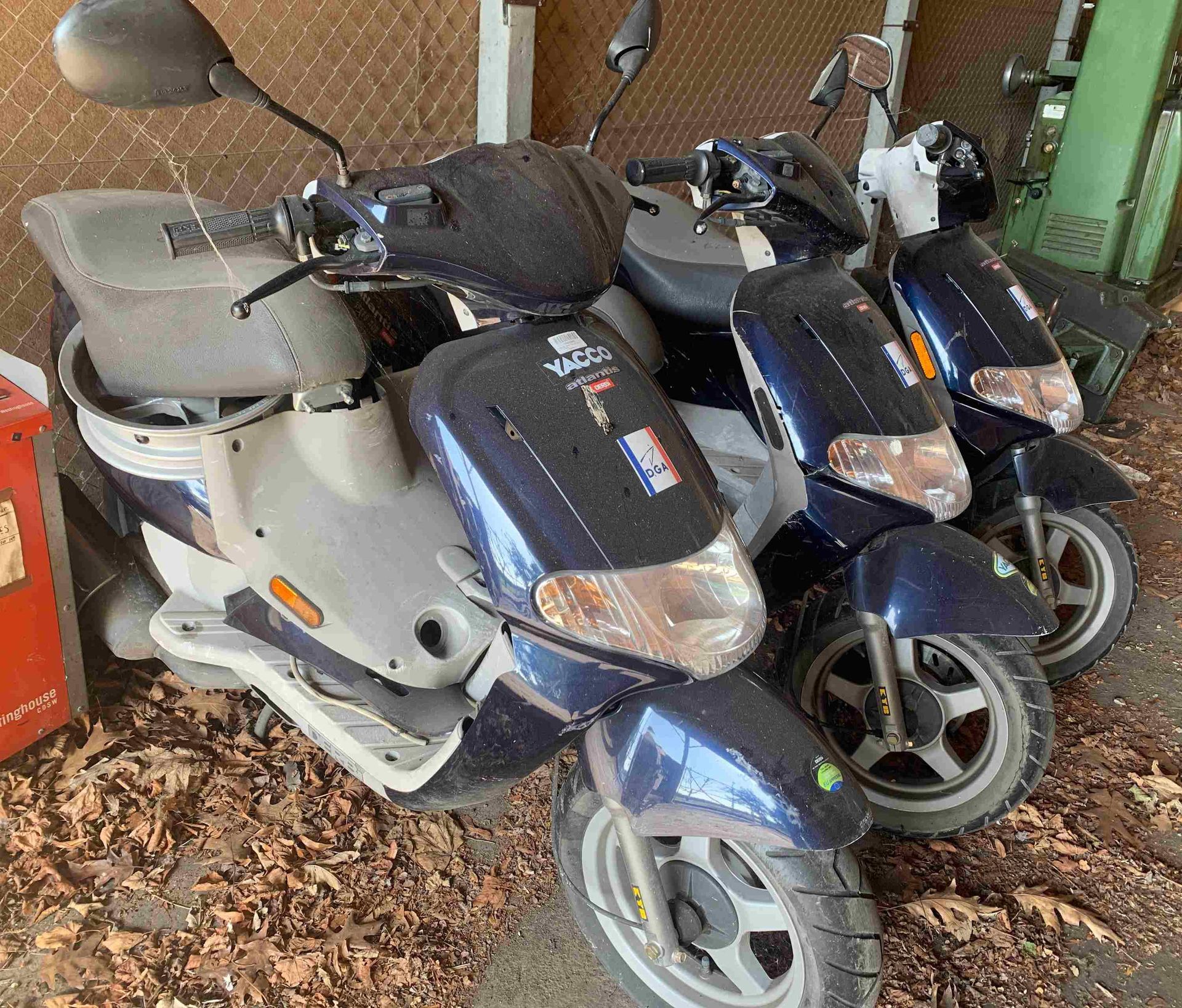 Null 
	 3 DERBI Atlantis scooters, unknown years, not registered, out of order. &hellip;