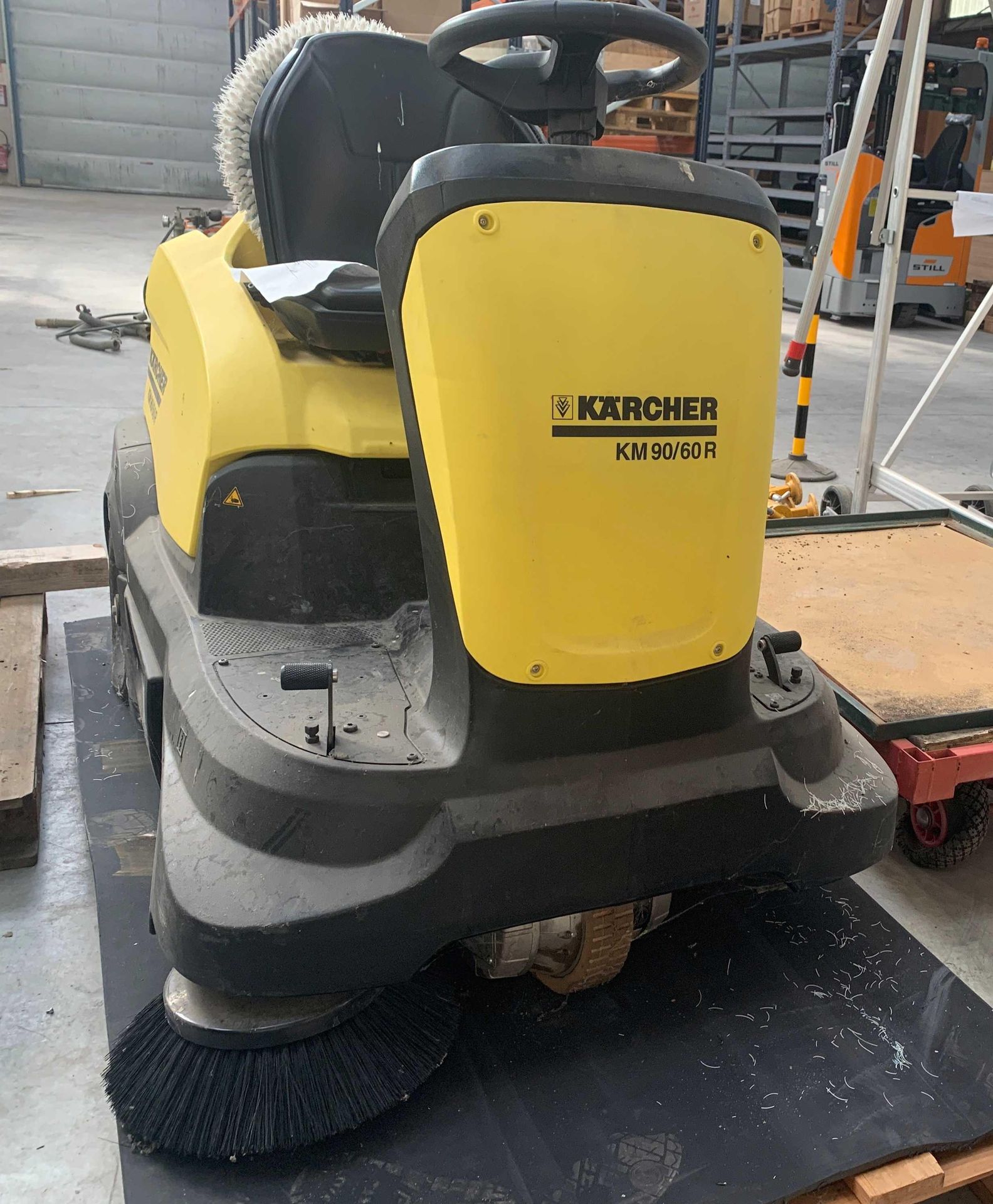 Null [
KARCHER KM 90/60 R ride-on sweeper, 23 hrs of work, year unknown, missing&hellip;