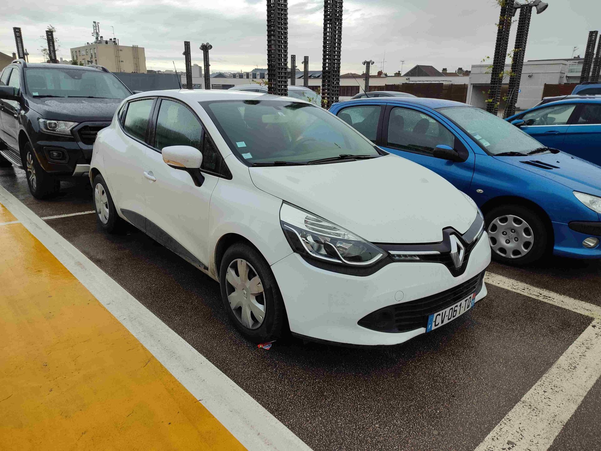 Null [RP] Réservé aux professionnels de l'automobile.
RENAULT Clio IV 1.5 Dci 75&hellip;