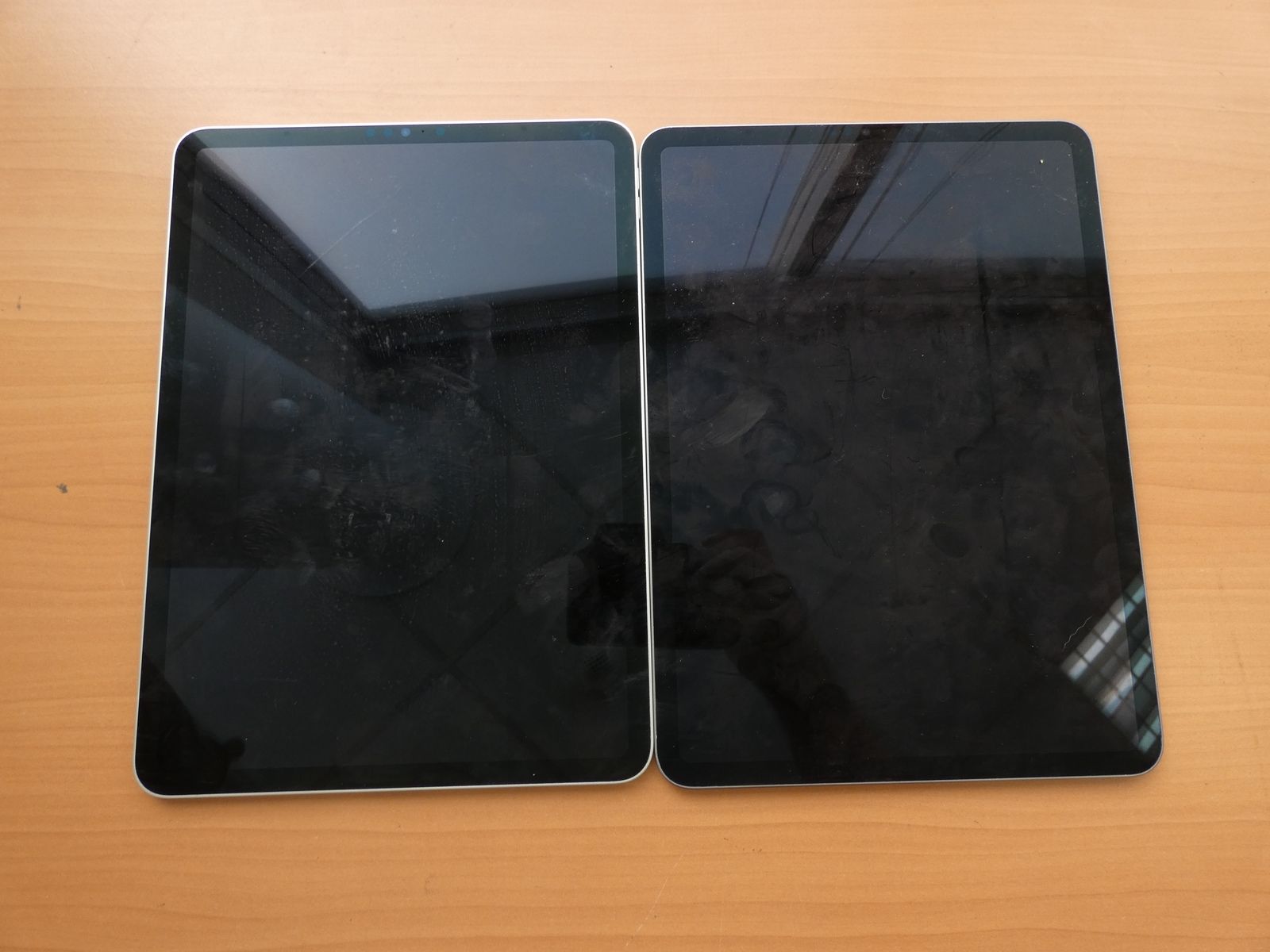 Null [RP] For IT professionals only
 
	 APPLE 

	 A set of 2 iPad Pro 11 inch 4t&hellip;