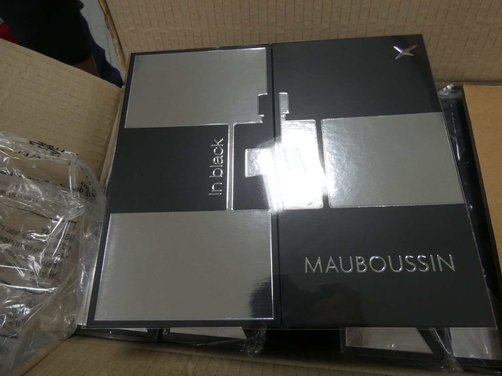 Null MAUBOUSSIN
 
	 Set of 24 boxes

	
Collection by appointment from May 13, 20&hellip;