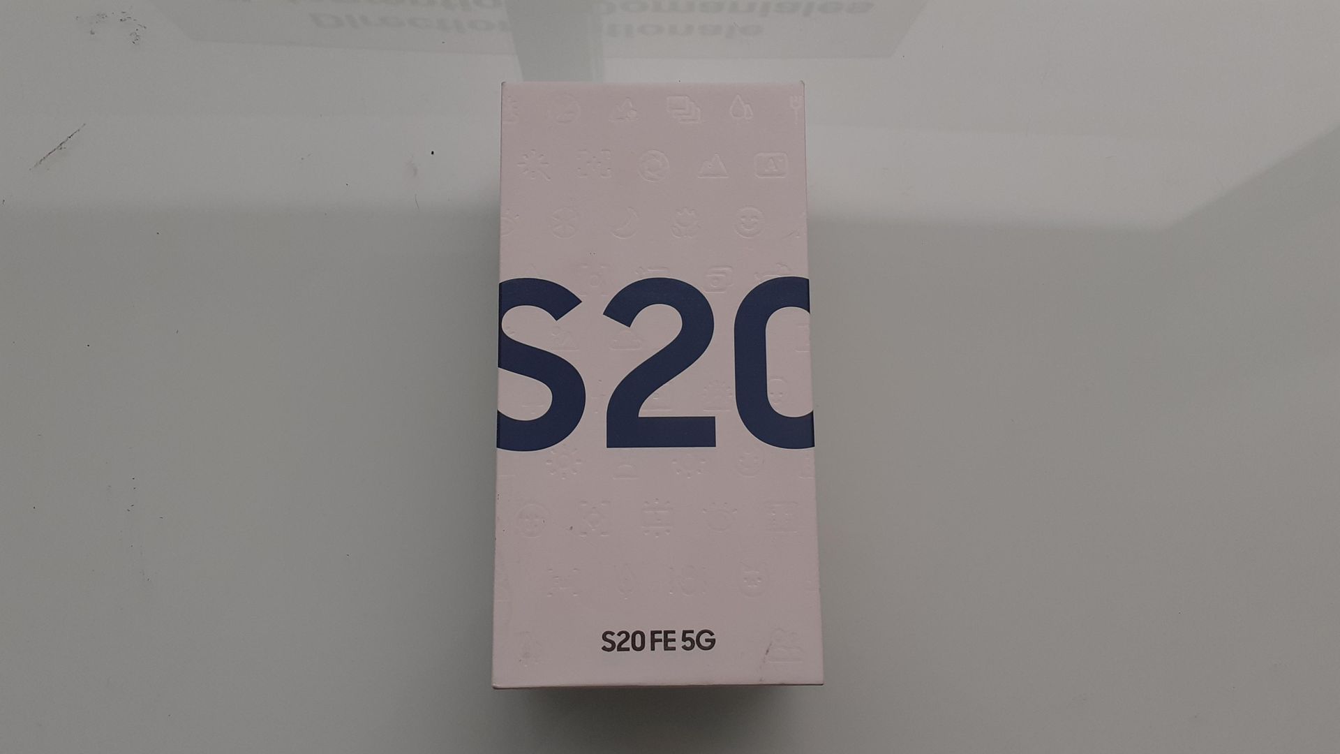 Null Smartphone SAMSUNG Galaxy S20 FE 5G 128Go, dans sa boîte, jamais utilisé.

&hellip;