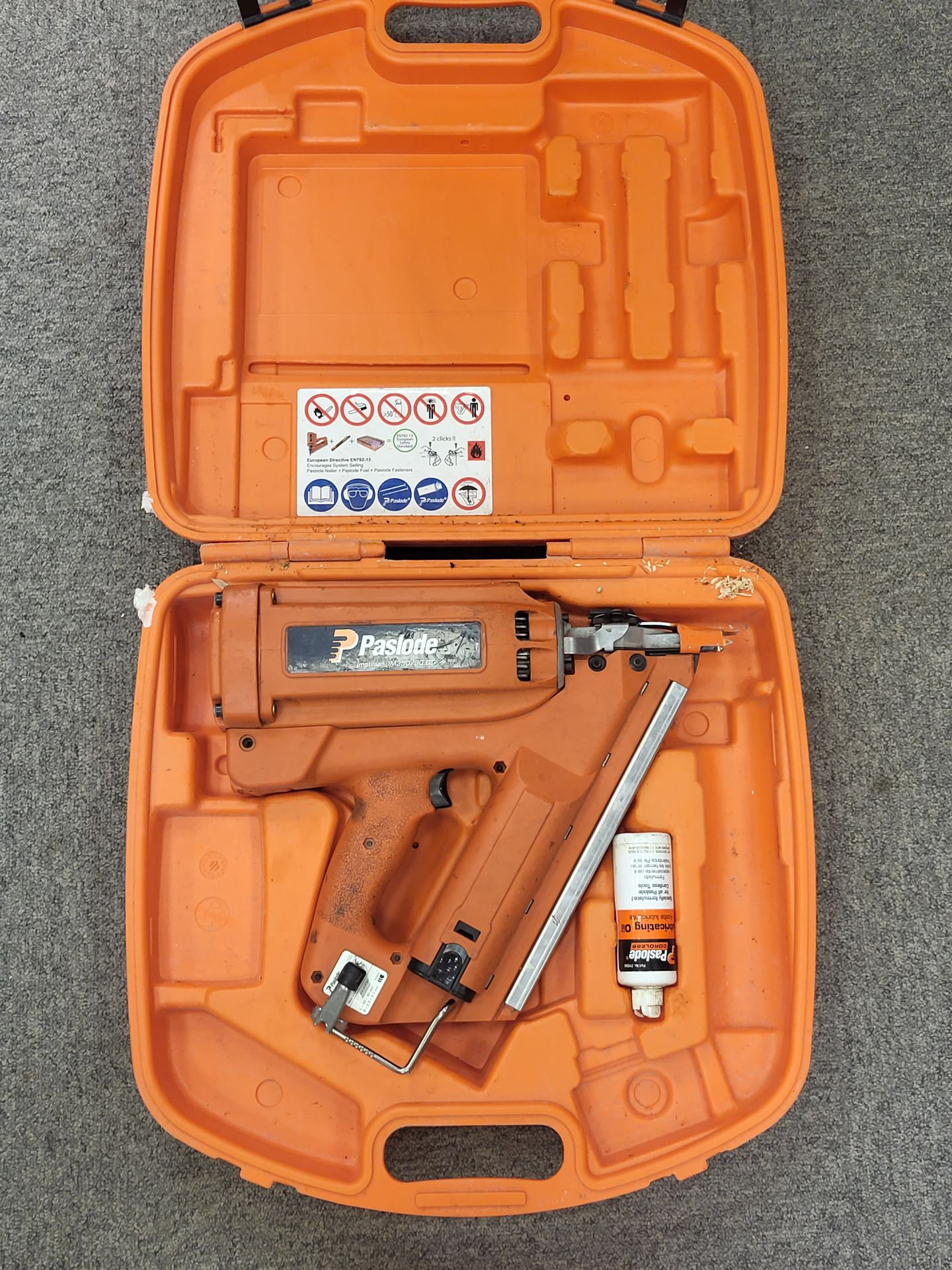 Null PASLODE battery nailer model IMT350/90CT. In boxed condition, with battery &hellip;