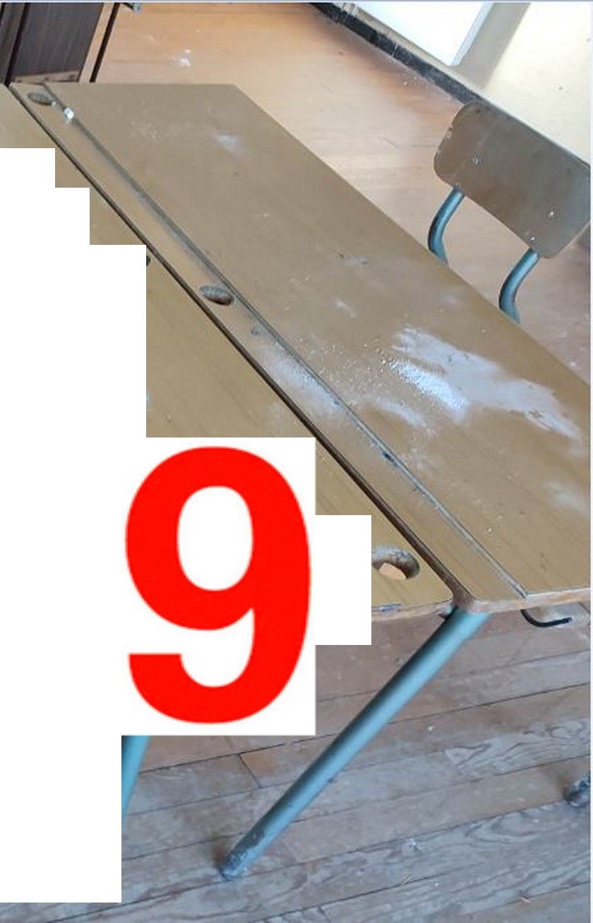Null Table d'école primaire vintage, doubles assises, structure métal monobloc v&hellip;