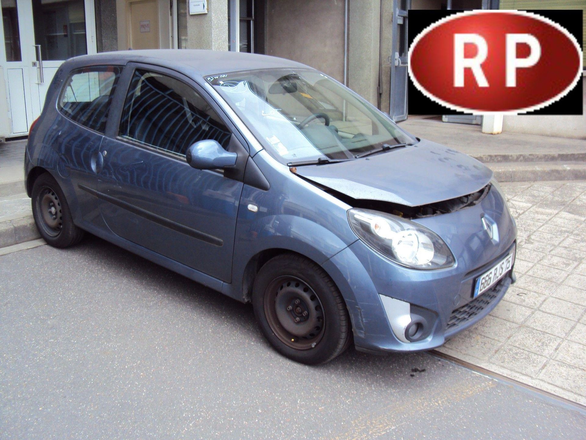 Null [RP] RENAULT Twingo 1.2 16V 75, Essence, 4 places, imm. 666 RJS 75, type MR&hellip;