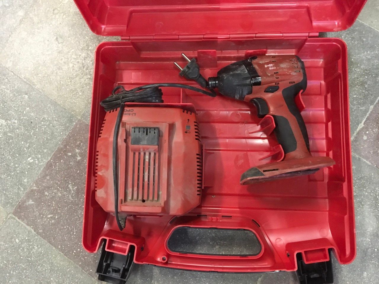 Null 1 visseuse à choc HILTI SID 22 A 1 batterie 1 chargeur