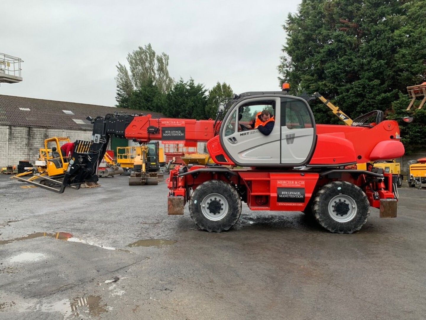 Null CHARIOT TELESCOPIQUE ROTATIF DIESEL 24M - MANITOU DE 2015 MANITOU MRT 2540 &hellip;