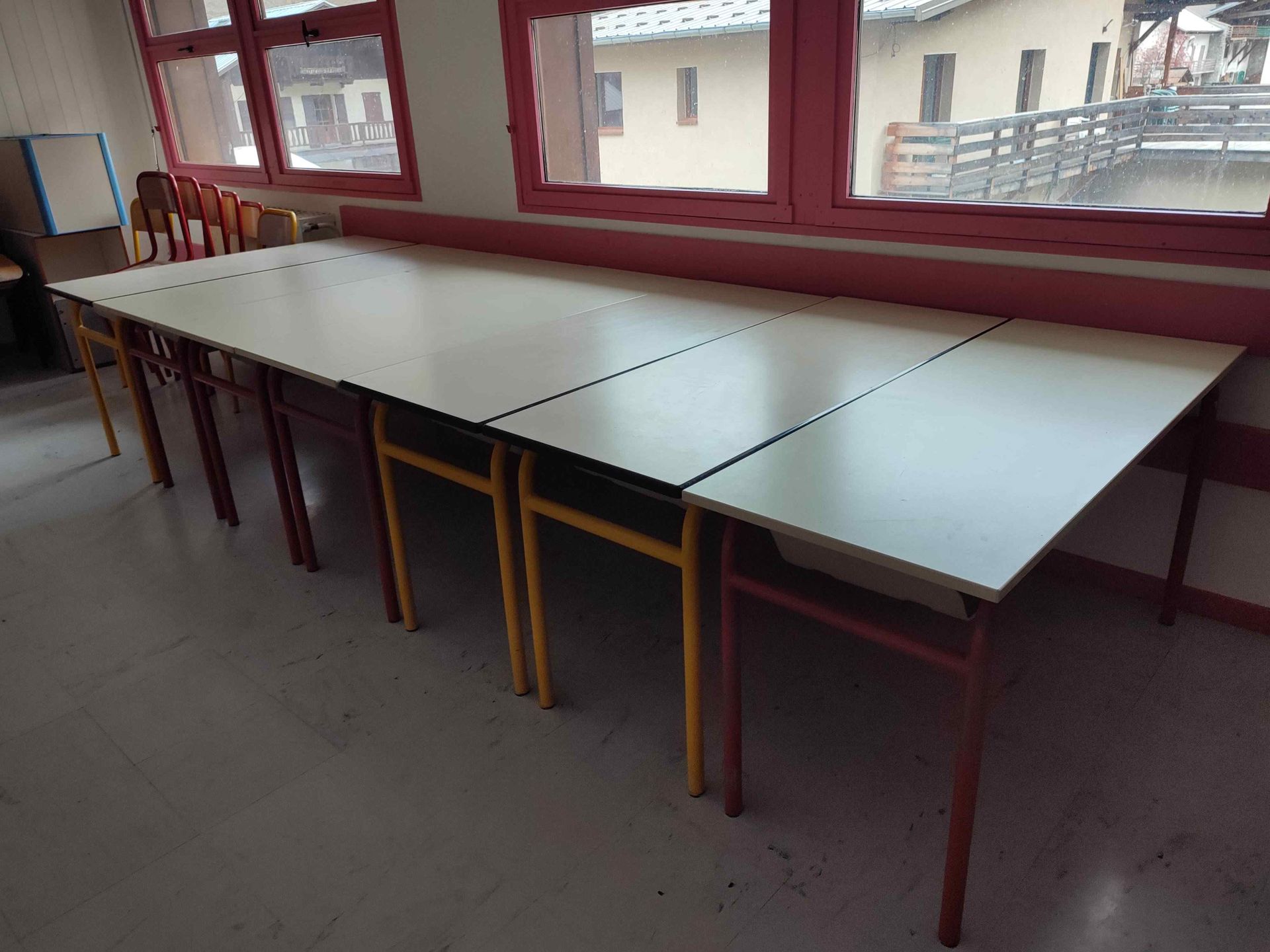 Null Classroom furniture set in used condition including:
- 39 chairs (various m&hellip;