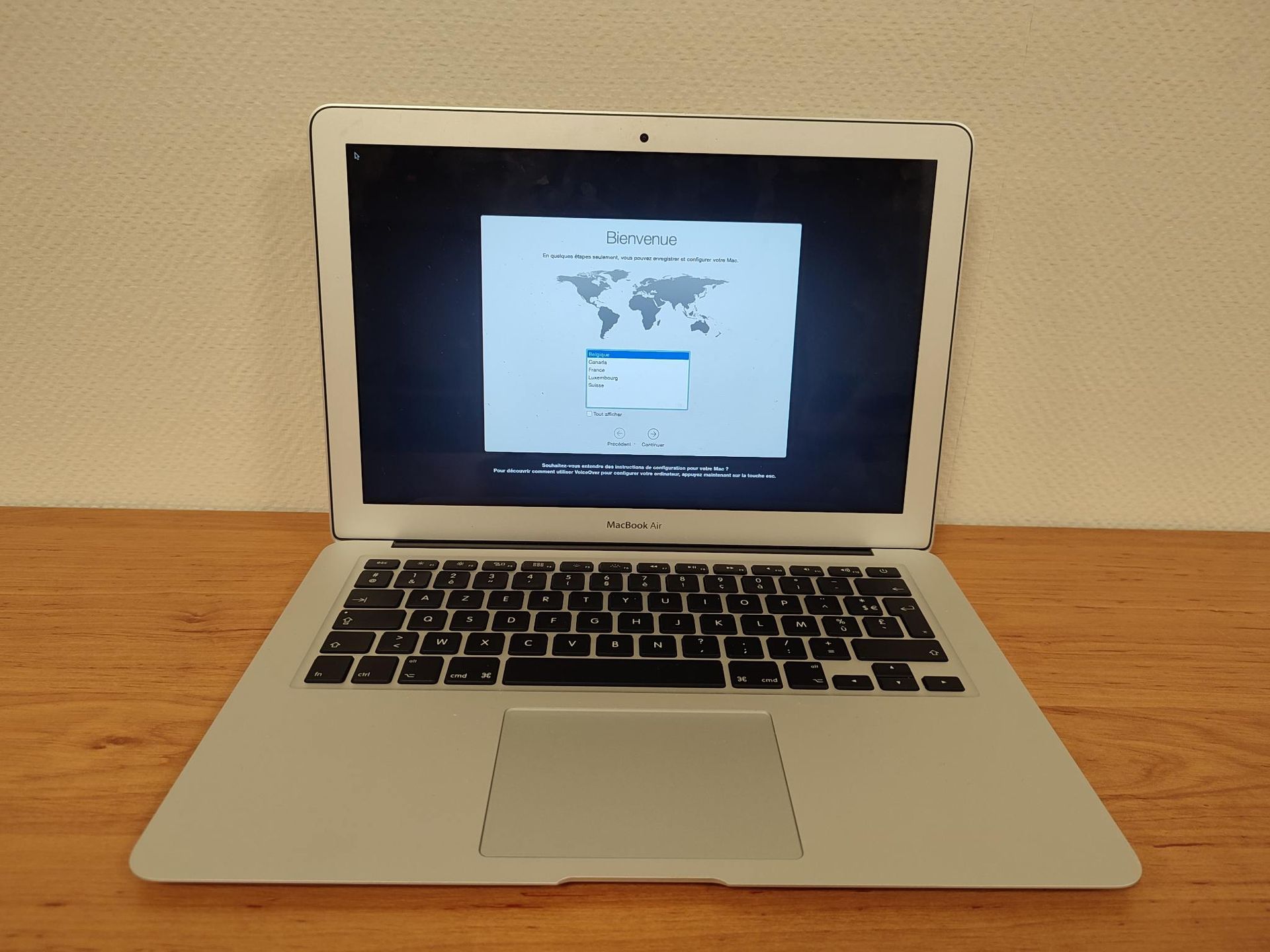Null APPLE. MACBOOK AIR, model A1466, 13 inches, early 2015,

serial # C02QFSHXG&hellip;