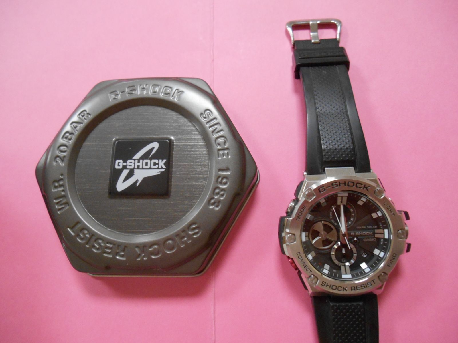 Null G-SHOCK CASIO. White metal man's watch, model GST-B100, 
rubber strap, very&hellip;