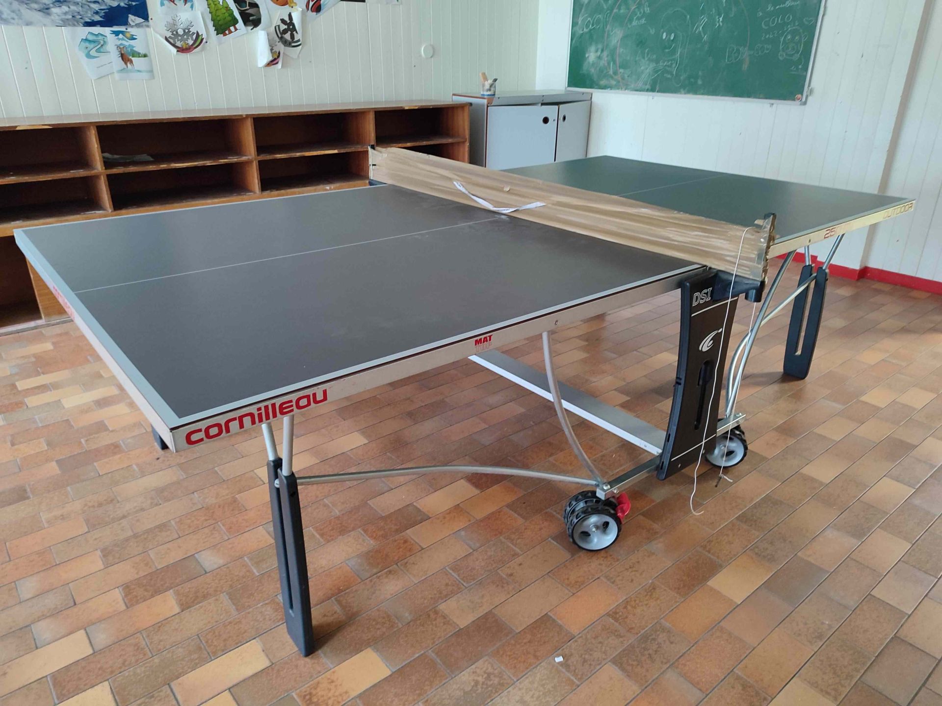 Null Table tennis table CORNILLEAU (plan to replace the net).
Visits authorized &hellip;