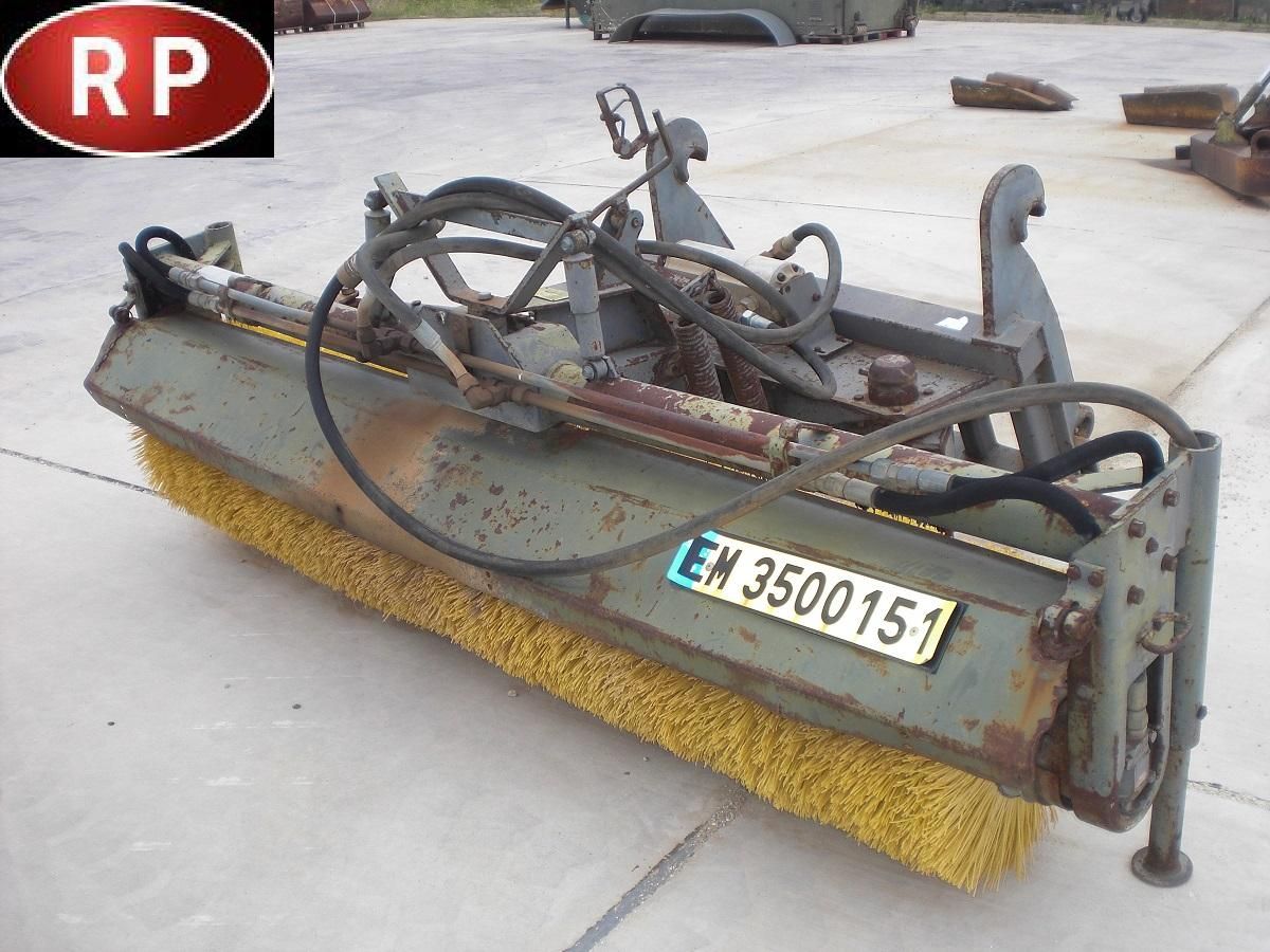 Null [RP] 3 towed sweepers HOLMS SBHL250, (1988), general wear and tear,
hydraul&hellip;