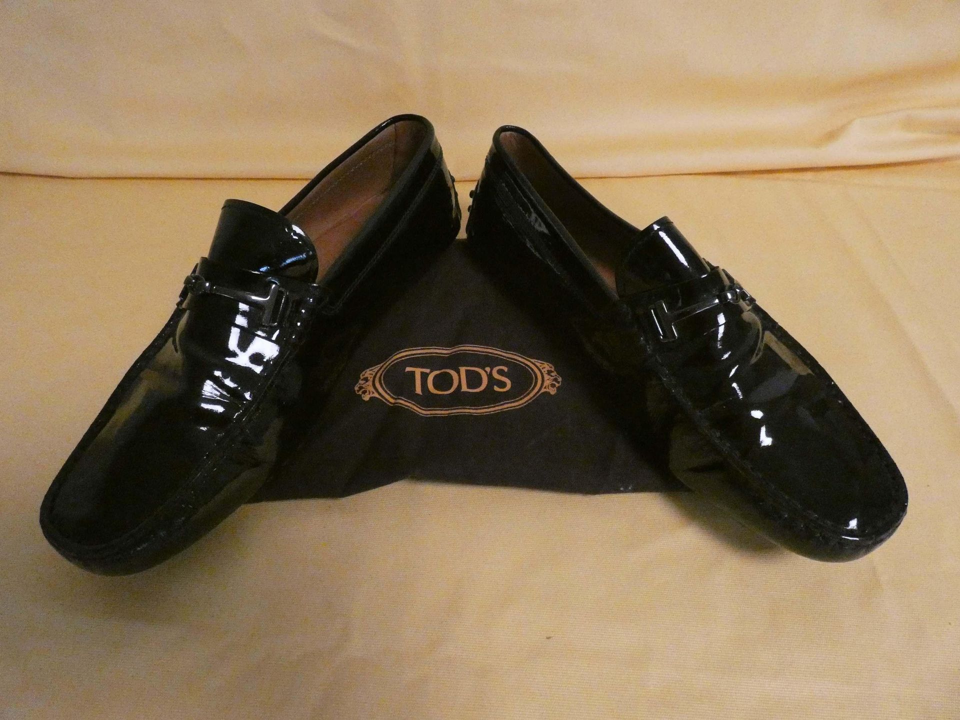 Null Set of shoes in used condition and without box including:
- TOD'S. Pair of &hellip;