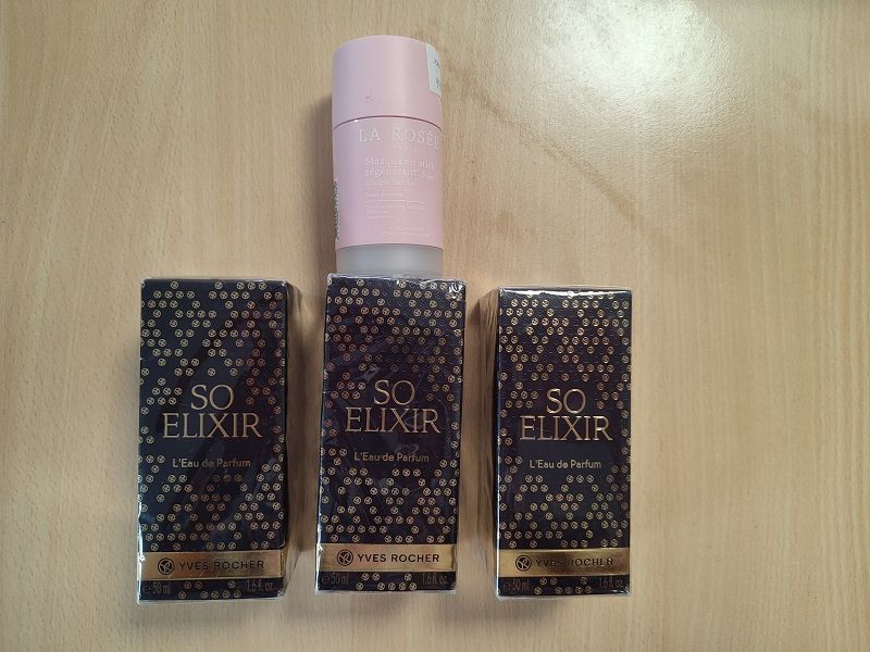 Null Un lot composé de : 

	 


	 - 3 bouteilles eau de parfum So Elixir d'Yves &hellip;